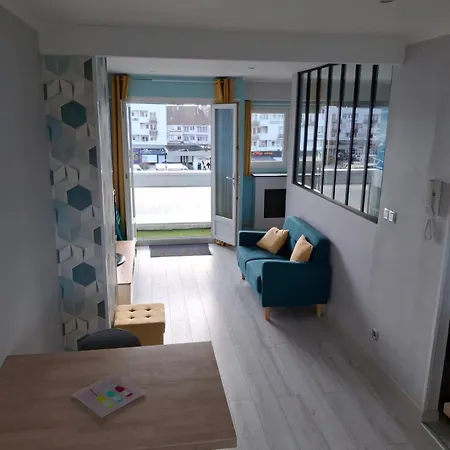 L'echappee Calaisienne - Cosy Vue Place D'armes Апартаменты *
